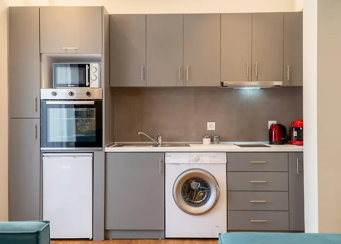 Gino Apartments